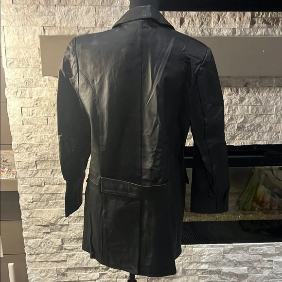 Newport News Black Leather Women's Jacket size Medium - Picture 10 of 13